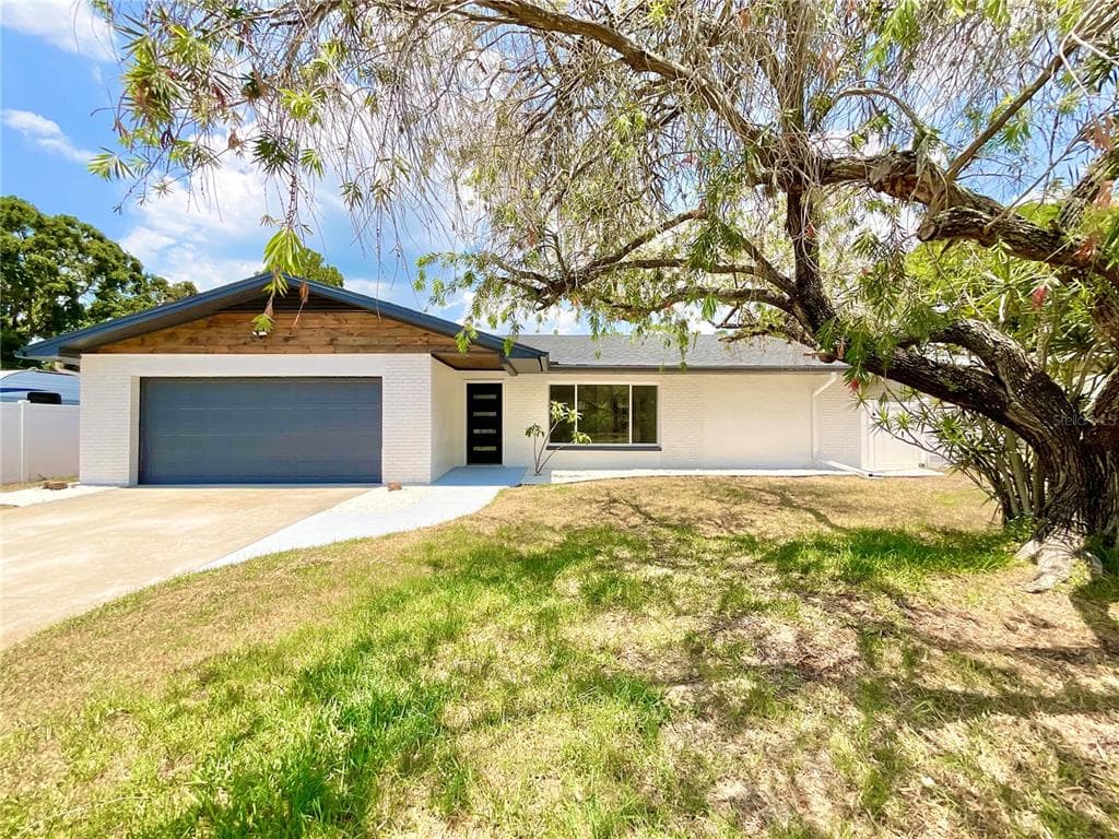 1984 VALLEY DRIVE DUNEDIN, FL 34698