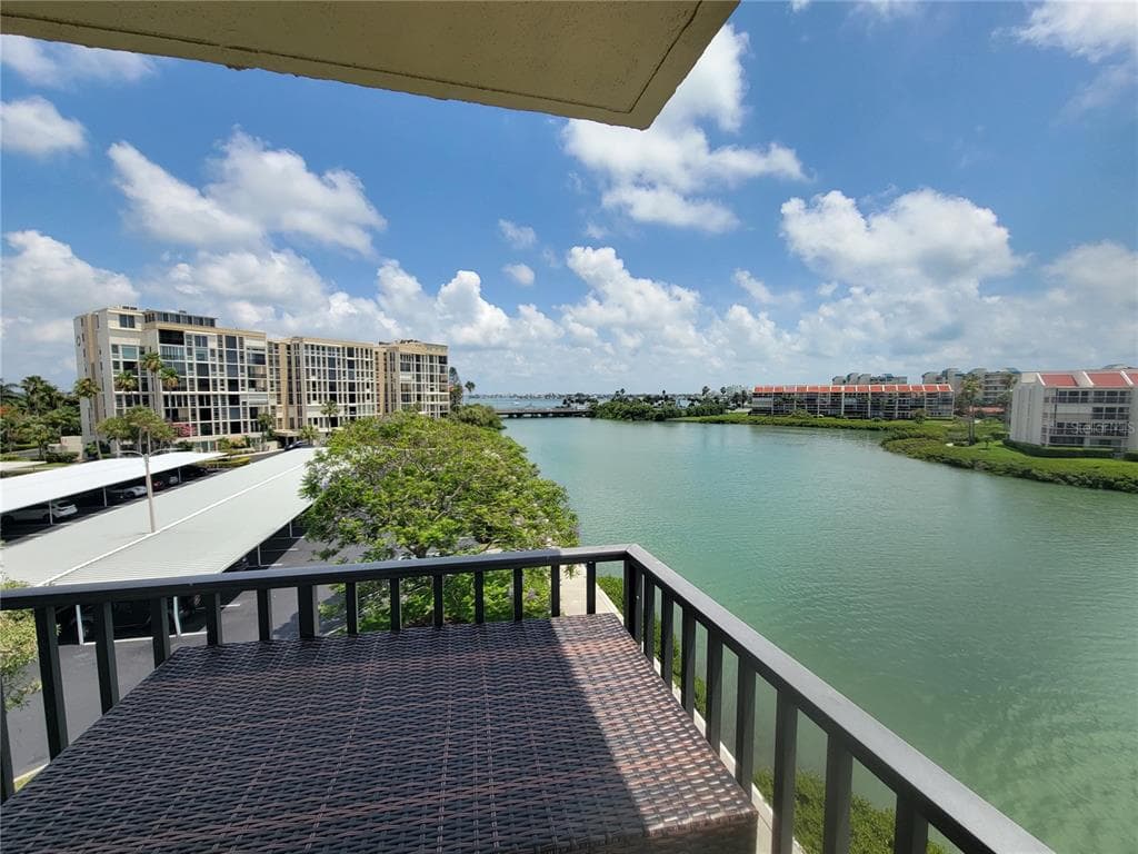 7600 SUN ISLAND DRIVE S UNIT 408 SOUTH PASADENA, FL 33707