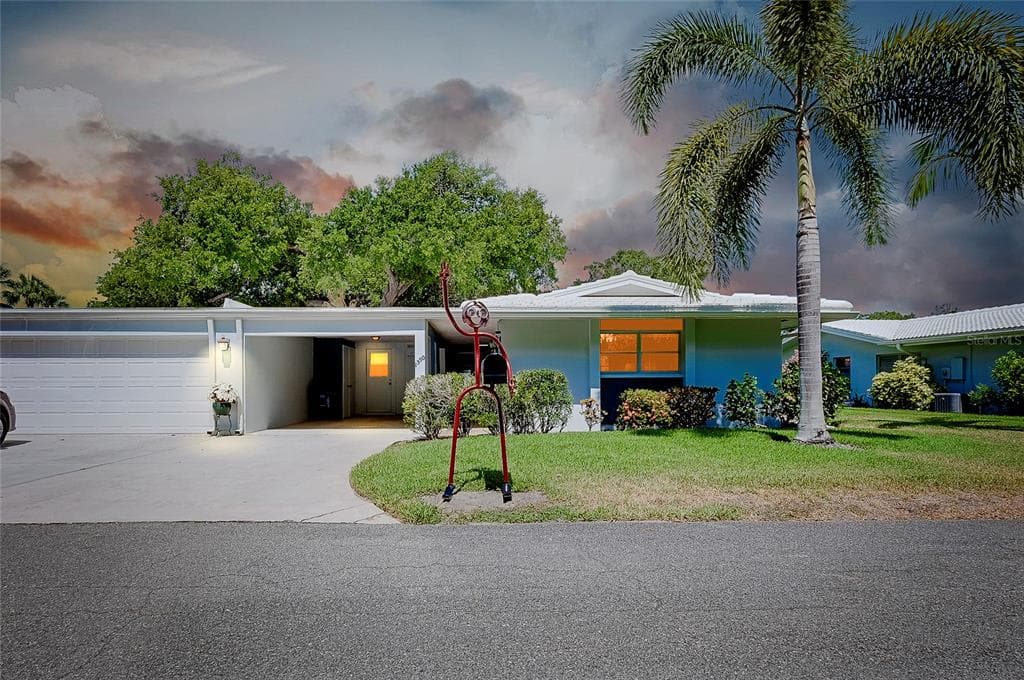 1350 STAFFORD LANE UNIT 1422 SARASOTA, FL 34232