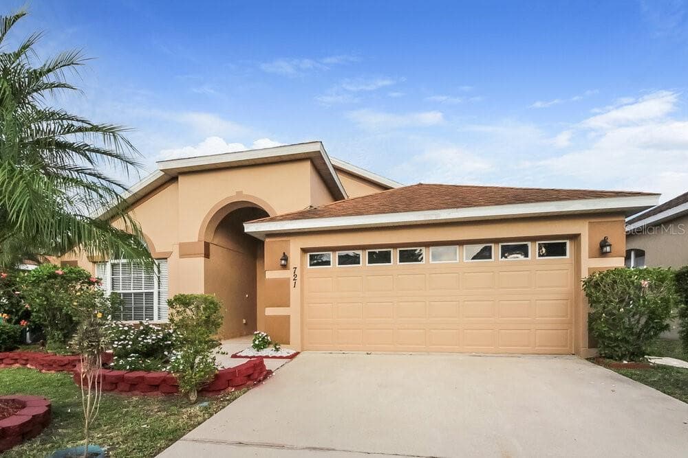 721 STONEWYK WAY KISSIMMEE, FL 34744