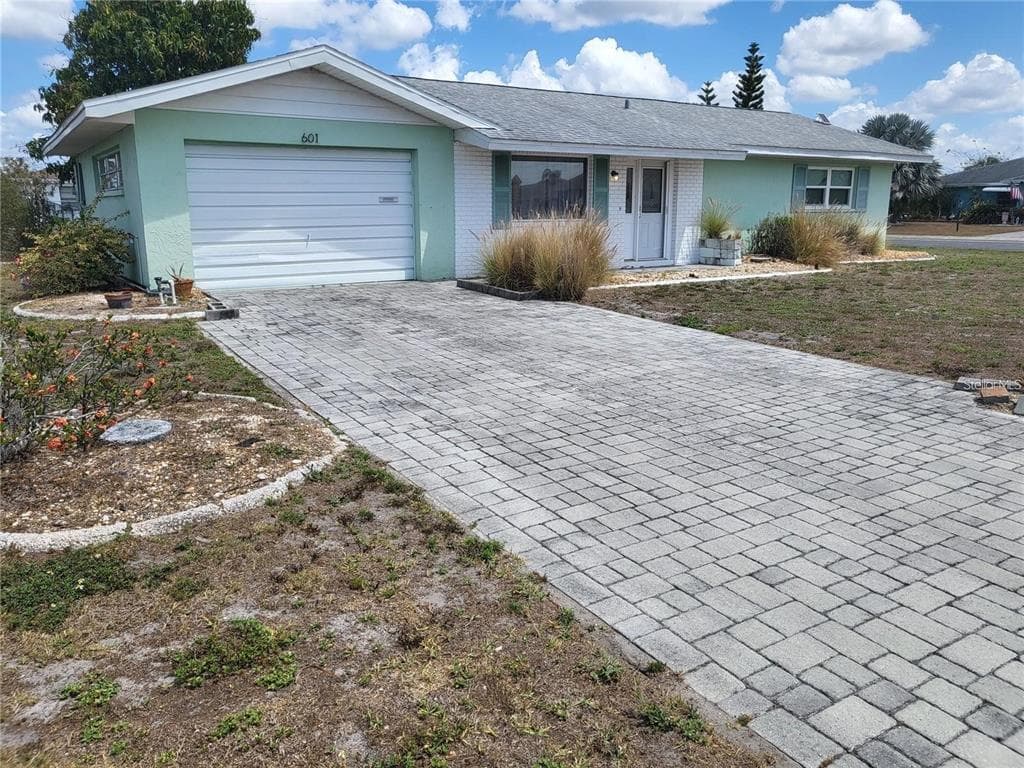 601 ALLEGHENY DRIVE SUN CITY CENTER, FL 33573