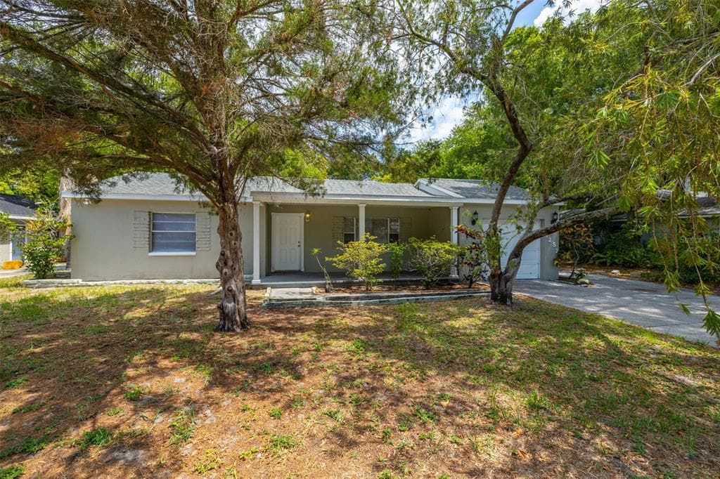 1252 ELDRIDGE STREET CLEARWATER, FL 33755