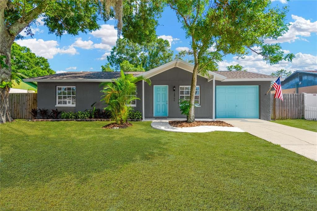 10706 AIRVIEW DRIVE TAMPA, FL 33625