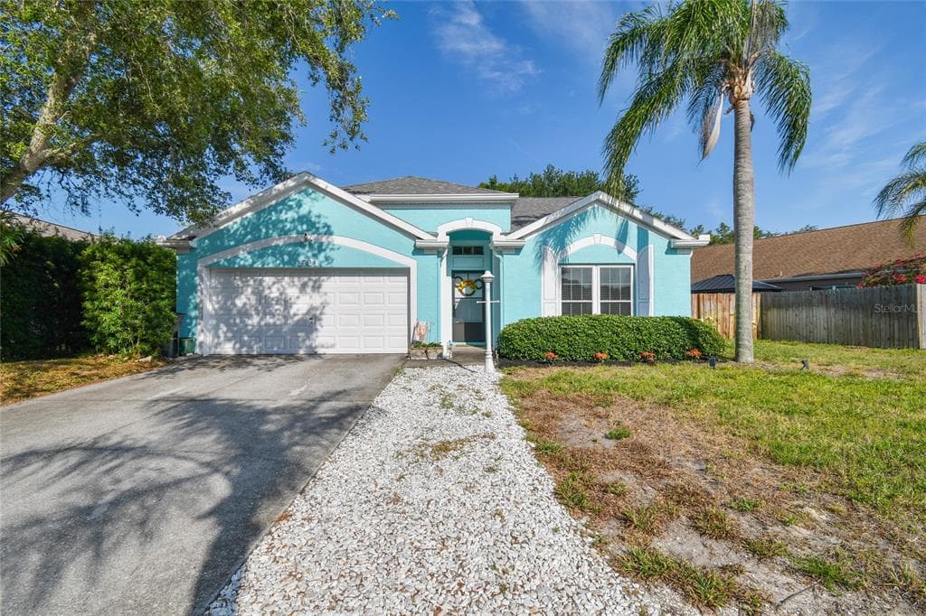 1701 HUNTER LANE TARPON SPRINGS, FL 34689