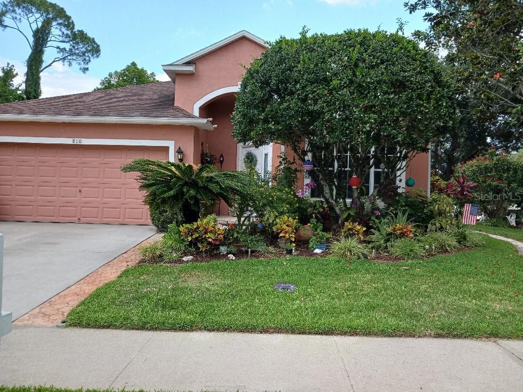 810 MOONLIT LANE CASSELBERRY, FL 32707