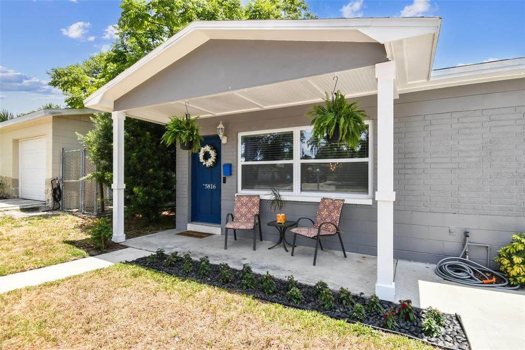 5816 EMERSON AVENUE S ST PETERSBURG, FL 33707