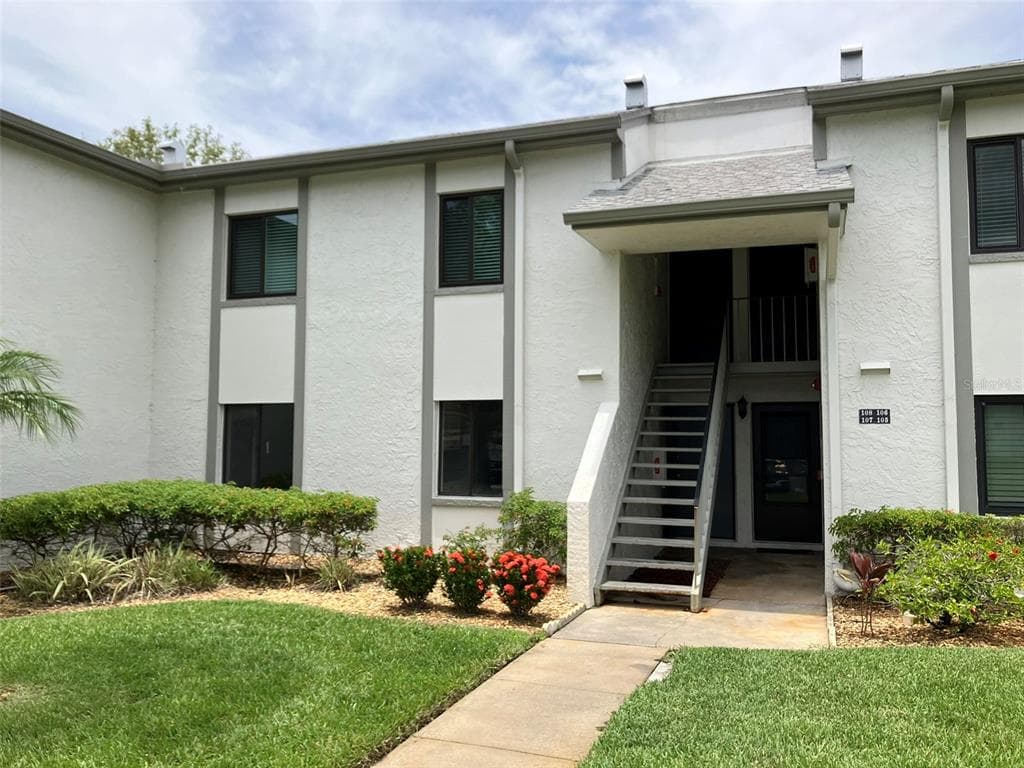 107 E CYPRESS COURT UNIT 107 OLDSMAR, FL 34677
