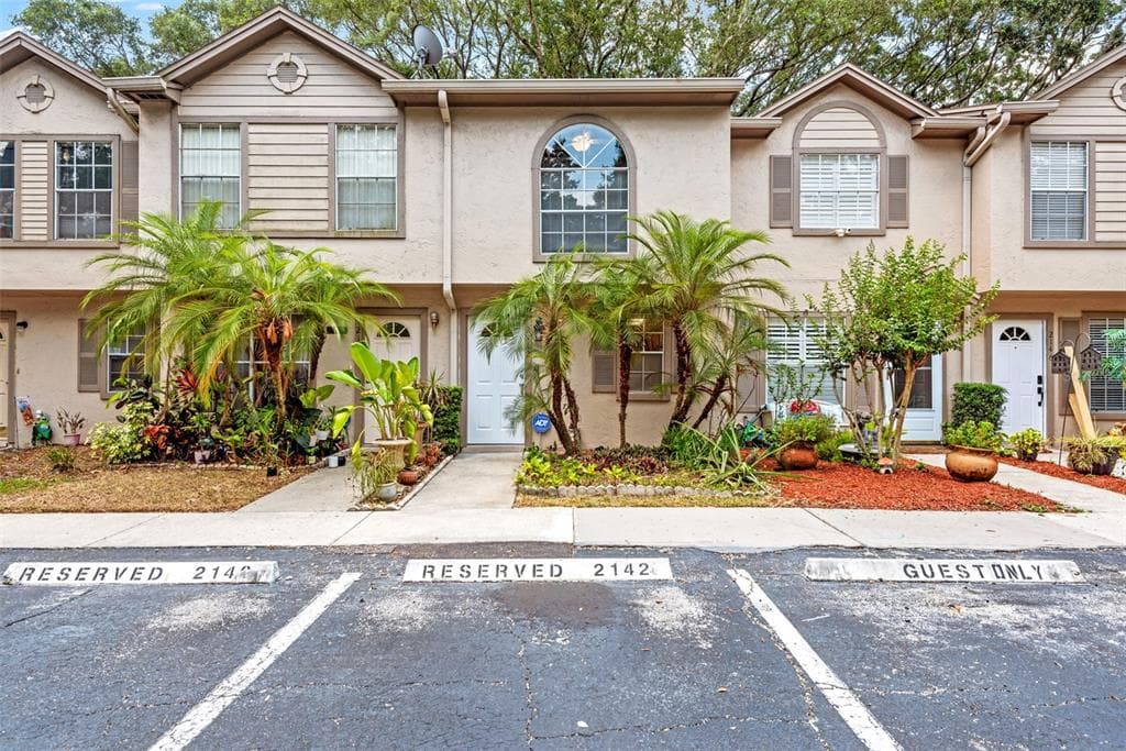 2142 FLETCHERS POINT CIRCLE