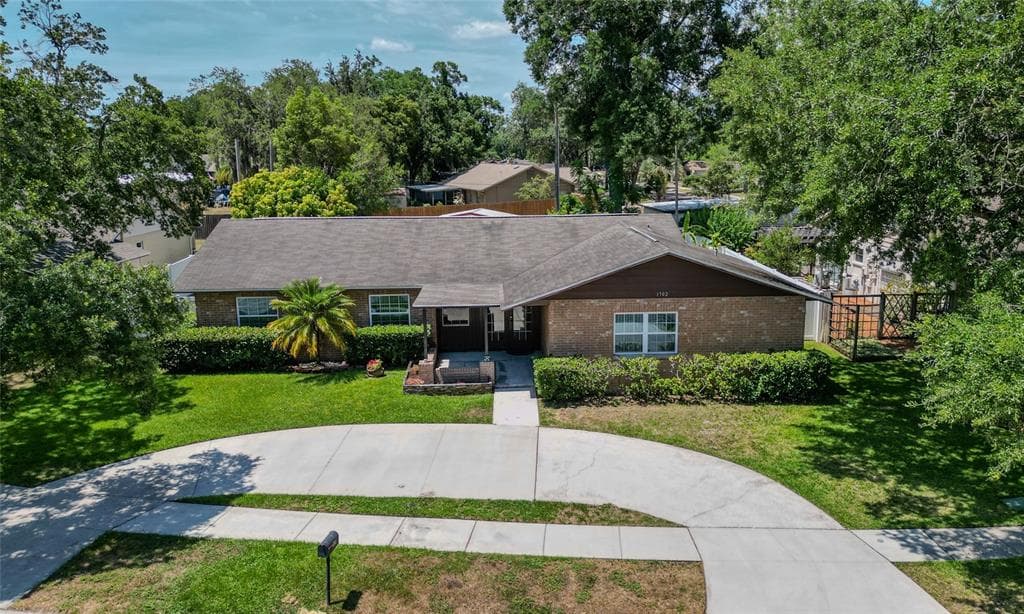 1702 BLIND POND AVENUE LUTZ, FL 33549