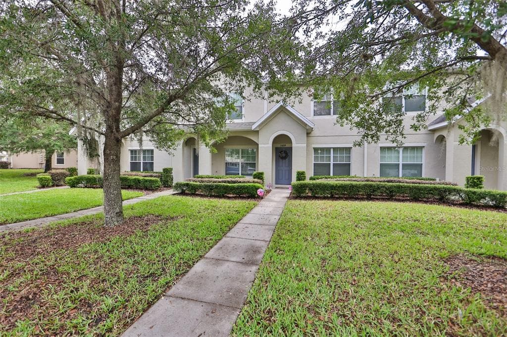 15812 FISHHAWK VIEW DRIVE LITHIA, FL 33547