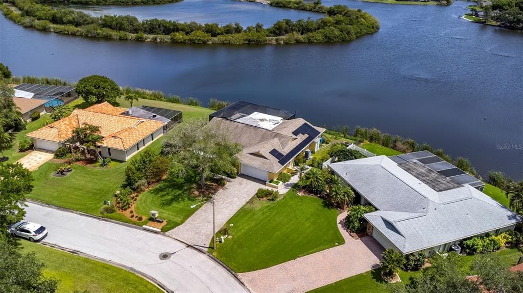 1440 73RD CIRCLE NE ST PETERSBURG, FL 33702
