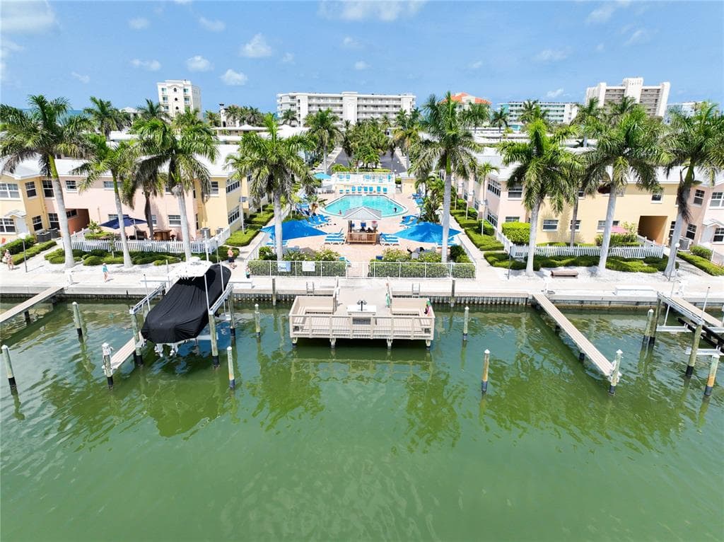 19417 GULF BOULEVARD UNIT A204