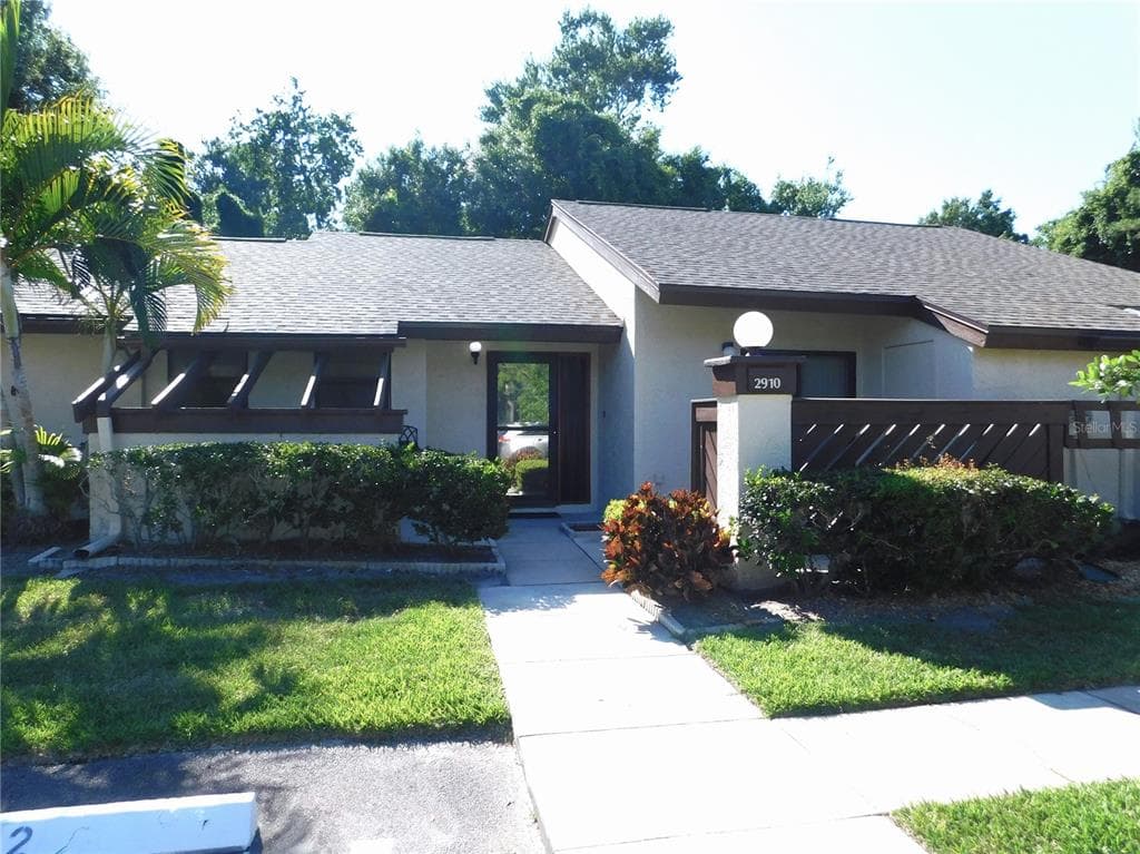 2910 SILVER BELL COURT PALM HARBOR, FL 34684