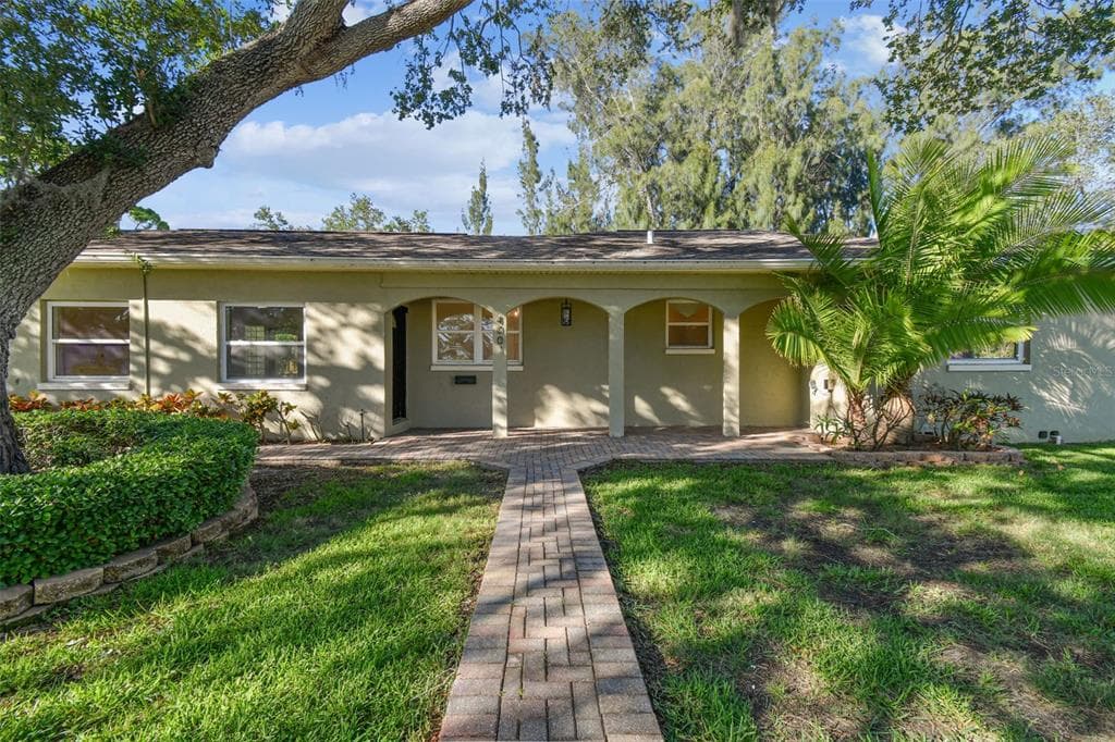 4001 ARKANSAS AVENUE NE ST PETERSBURG, FL 33703