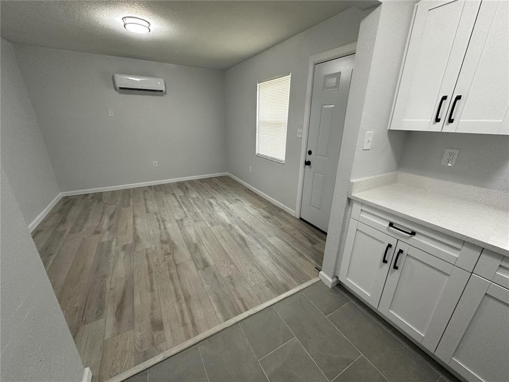 1500 JO ANN COURT TAMPA, FL 33613