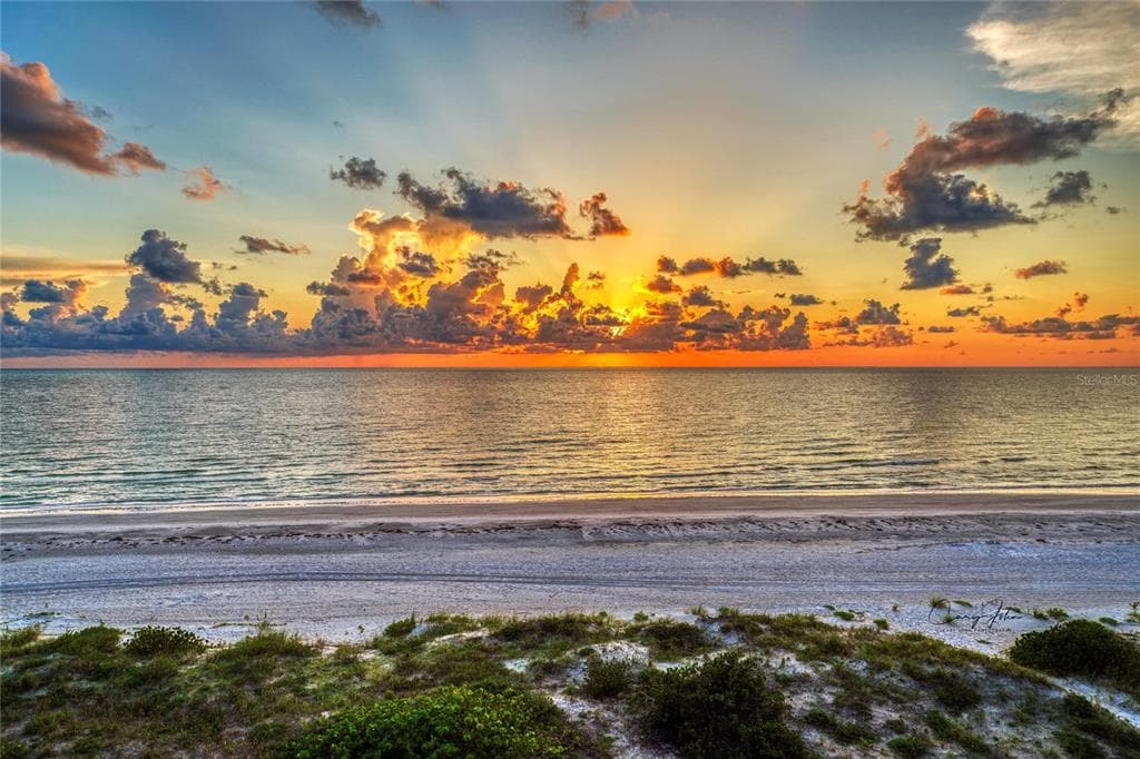 60 GULF BOULEVARD UNIT 212 INDIAN ROCKS BEACH, FL 33785