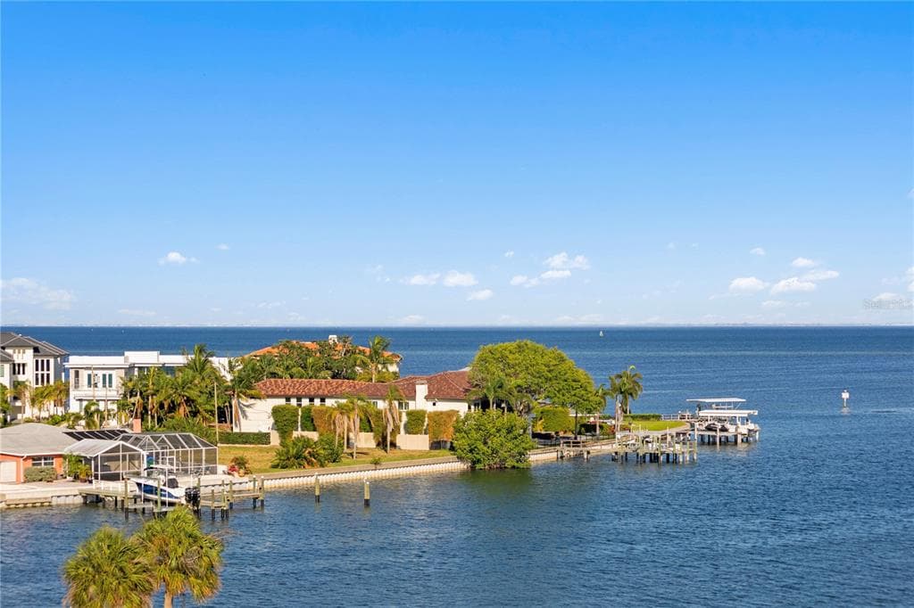 1325 SNELL ISLE BOULEVARD NE UNIT 511 ST PETERSBURG, FL 33704