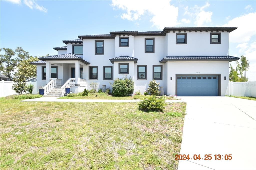 6529 MANILA PALM WAY APOLLO BEACH, FL 33572