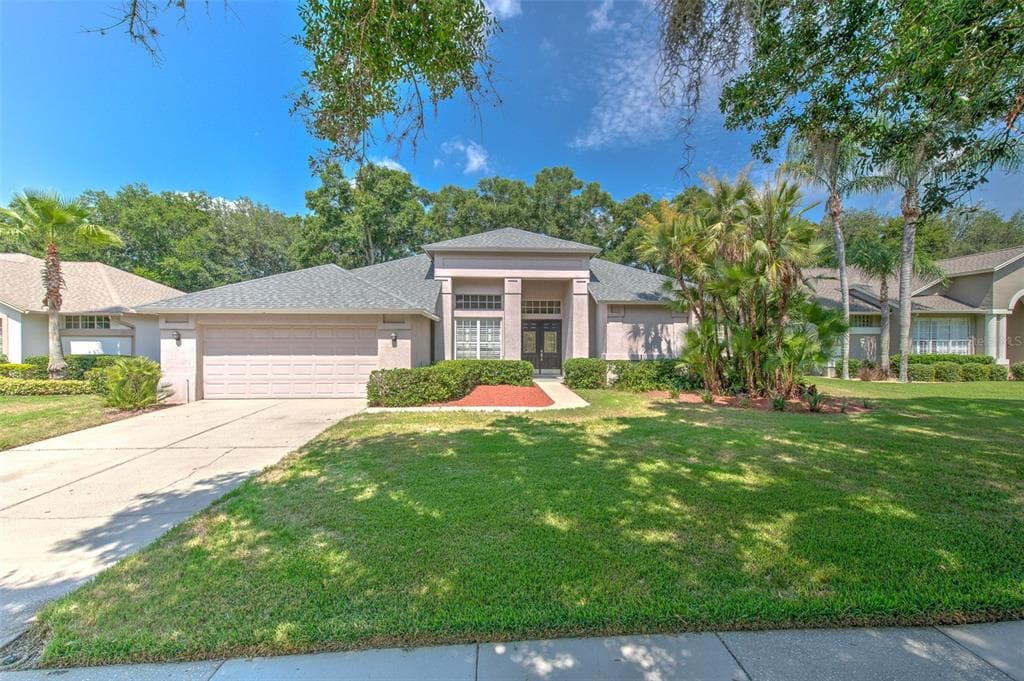 4908 WILLOW RIDGE TERRACE VALRICO, FL 33596