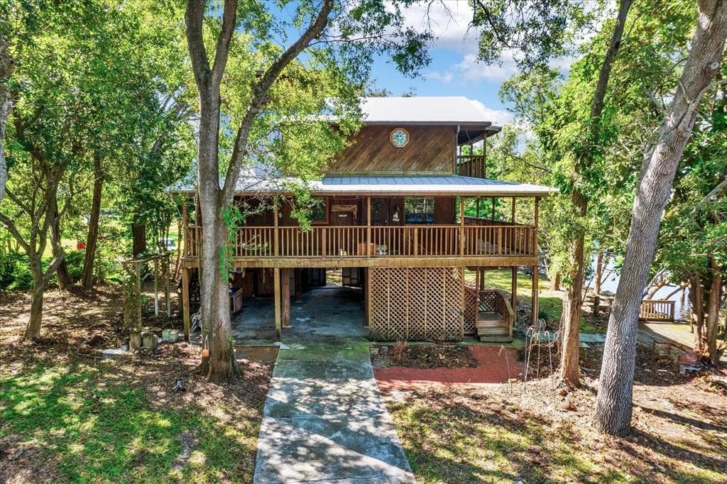 3300 N PERRY AVENUE TAMPA, FL 33603