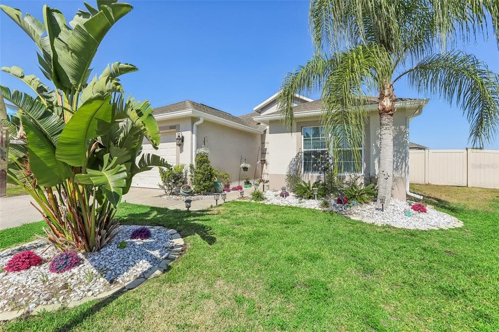 8002 ALAMOSA WOOD AVENUE RUSKIN, FL 33573