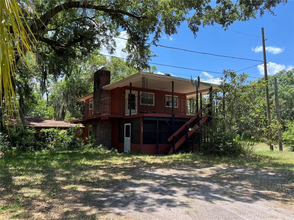 1334 LIVINGSTON ROAD LUTZ, FL 33559
