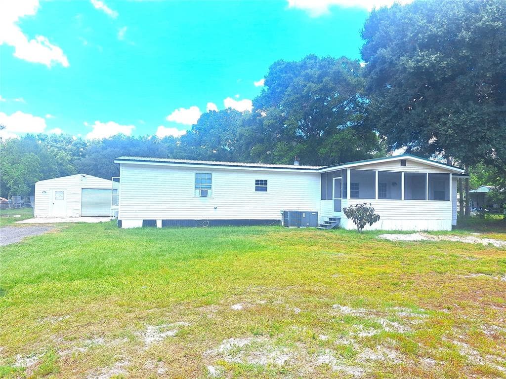 6215 CEDAR GLEN DRIVE WESLEY CHAPEL, FL 33544