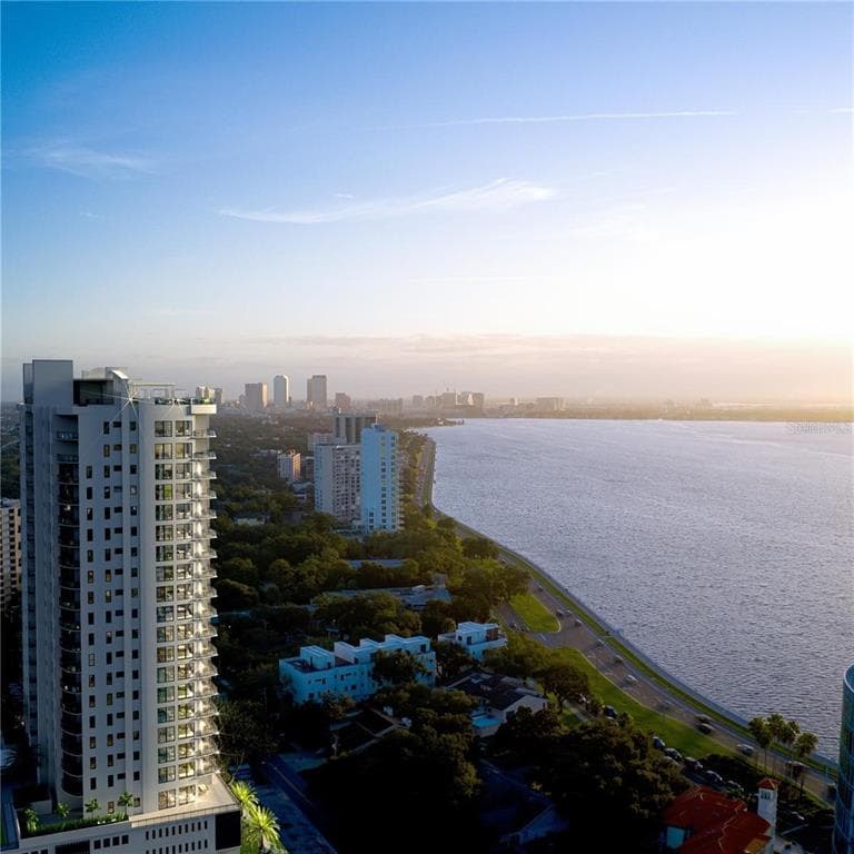 2910 W BARCELONA STREET UNIT 1004 TAMPA, FL 33629