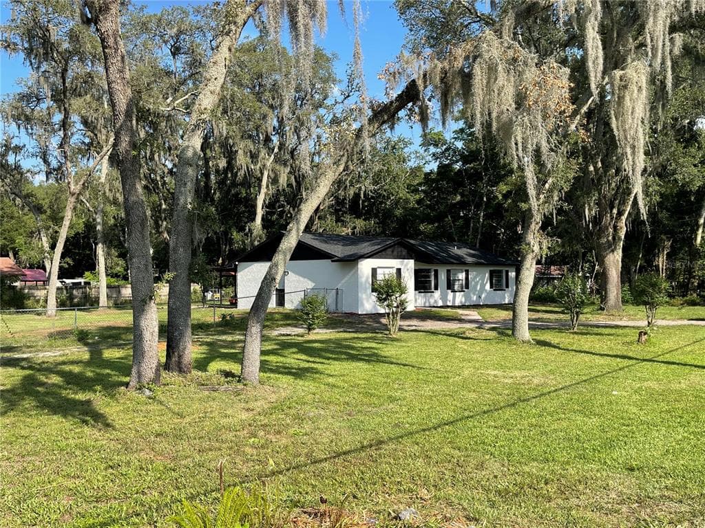 3922 AUTUMN PALM DRIVE ZEPHYRHILLS, FL 33541