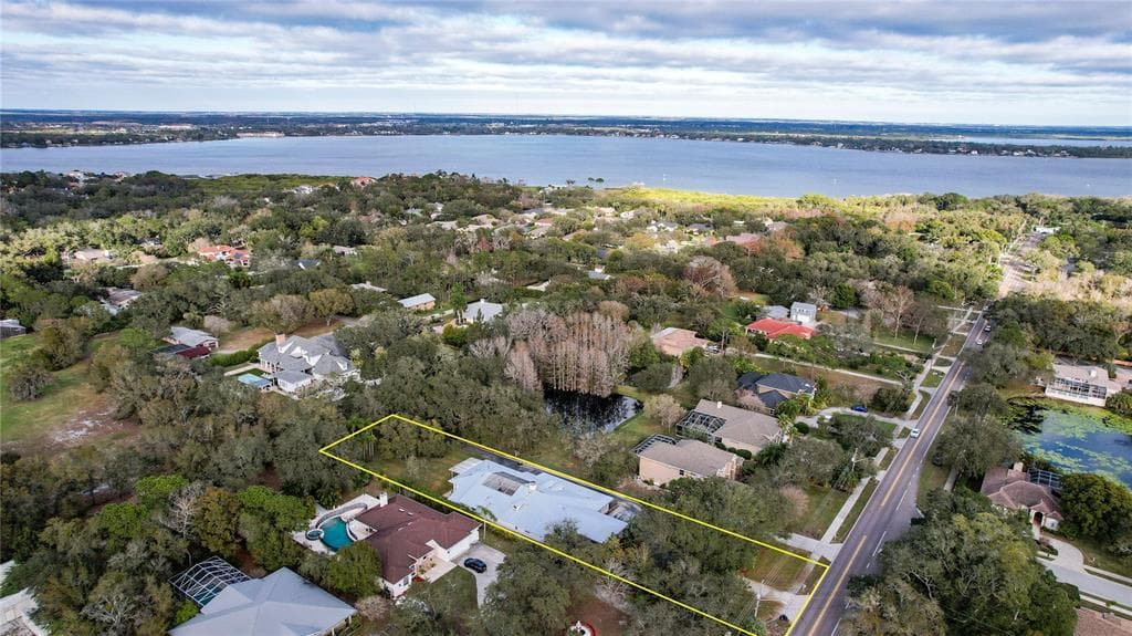 3544 ENTERPRISE ROAD E SAFETY HARBOR, FL 34695