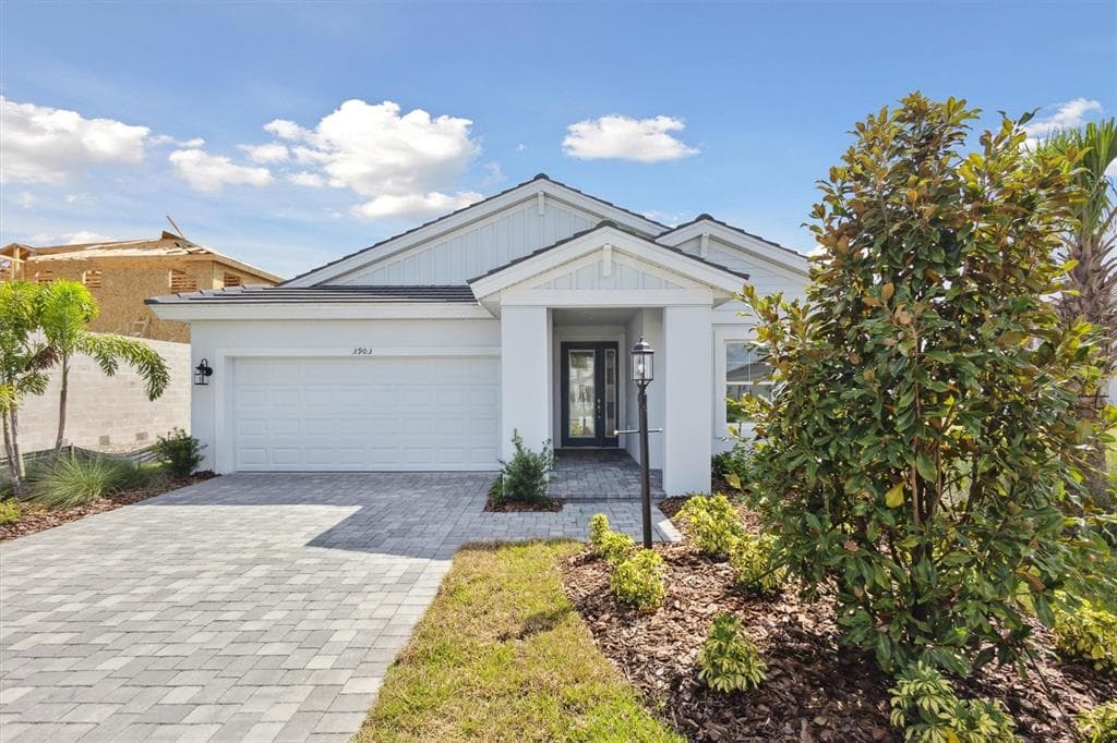 3903 FARM GARDEN COURT BRADENTON, FL 34211