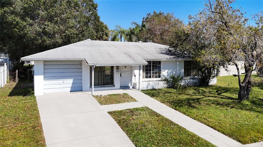 7904 WOODGLEN CIRCLE TAMPA, FL 33615