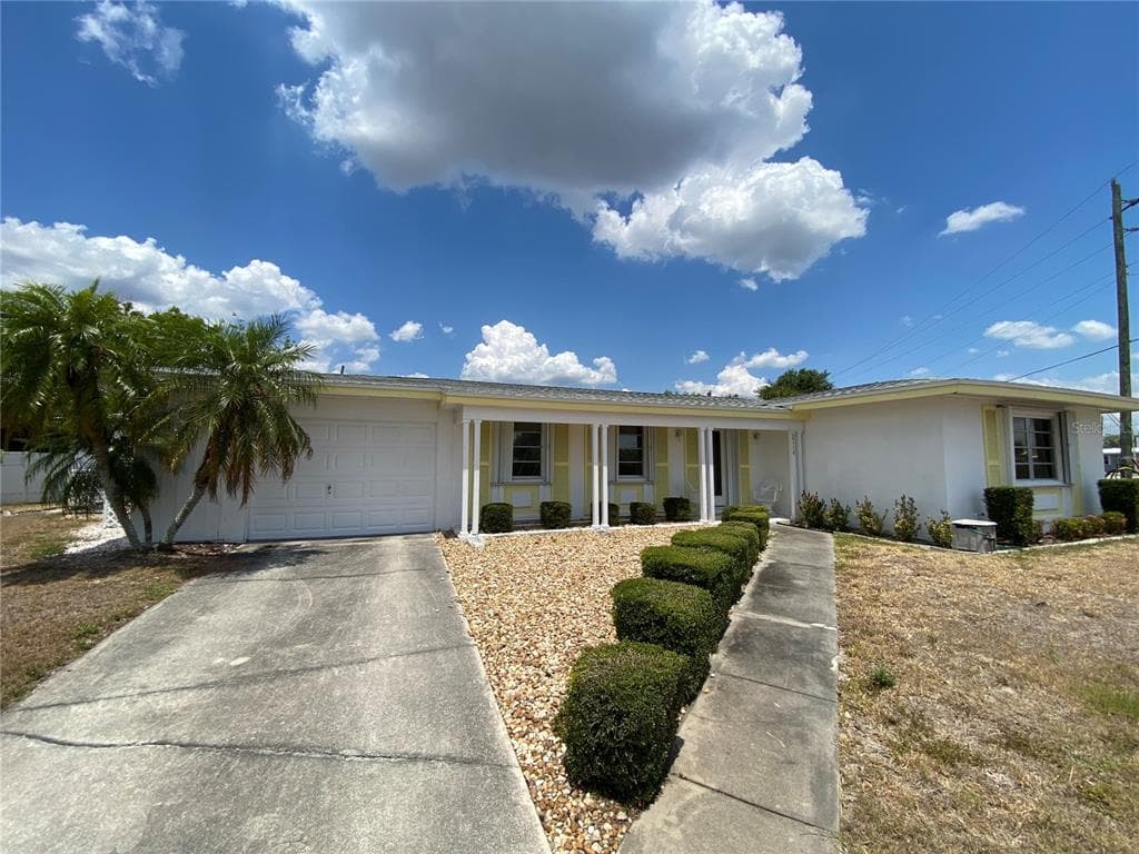 2114 HARIET STREET PORT CHARLOTTE, FL 33952