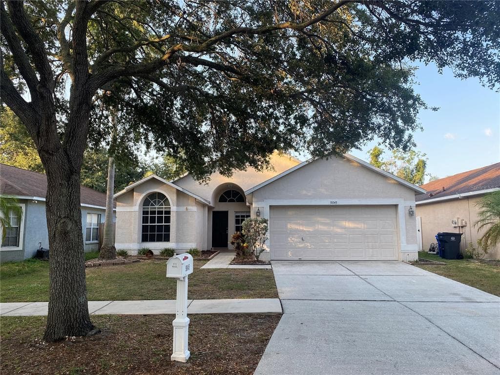 9045 EGRET COVE CIRCLE RIVERVIEW, FL 33578