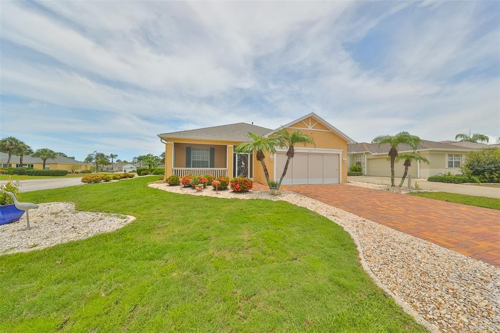1157 EMERALD DUNES DRIVE SUN CITY CENTER, FL 33573