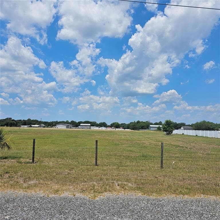 10605 ALBRITTON ROAD LITHIA, FL 33547