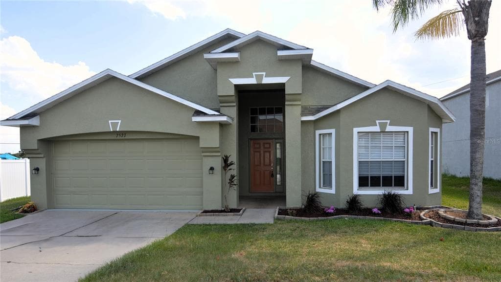 7527 MERCHANTVILLE CIRCLE ZEPHYRHILLS, FL 33540