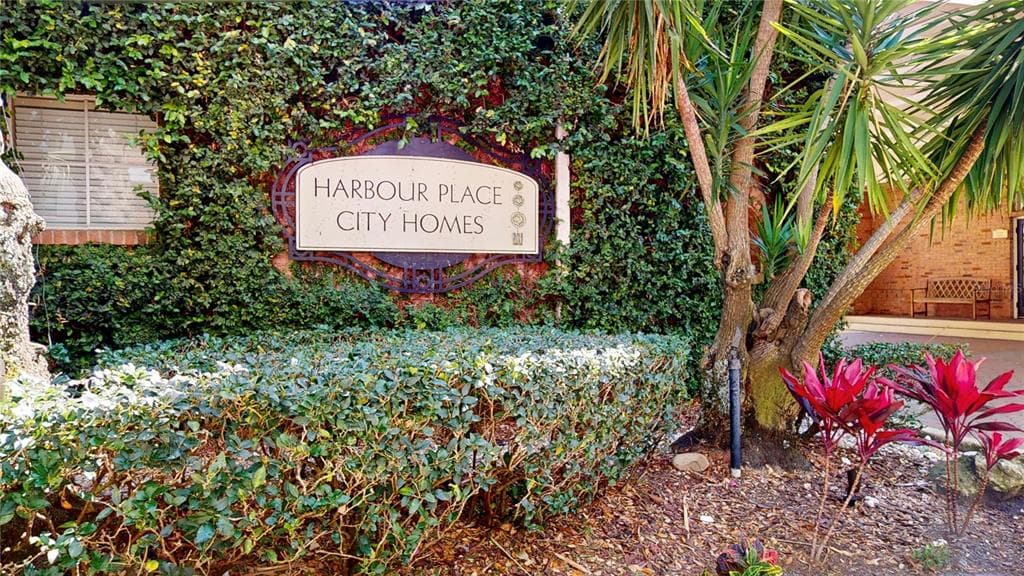 501 KNIGHTS RUN AVENUE UNIT 1237 TAMPA, FL 33602