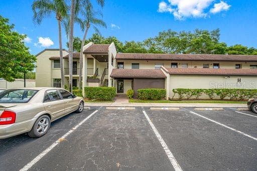 1100 E BAY DRIVE UNIT 82 LARGO, FL 33770