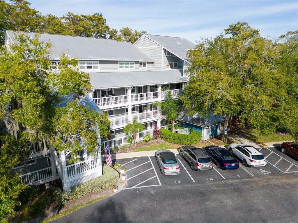 2533 DOLLY BAY DRIVE UNIT 207 PALM HARBOR, FL 34684