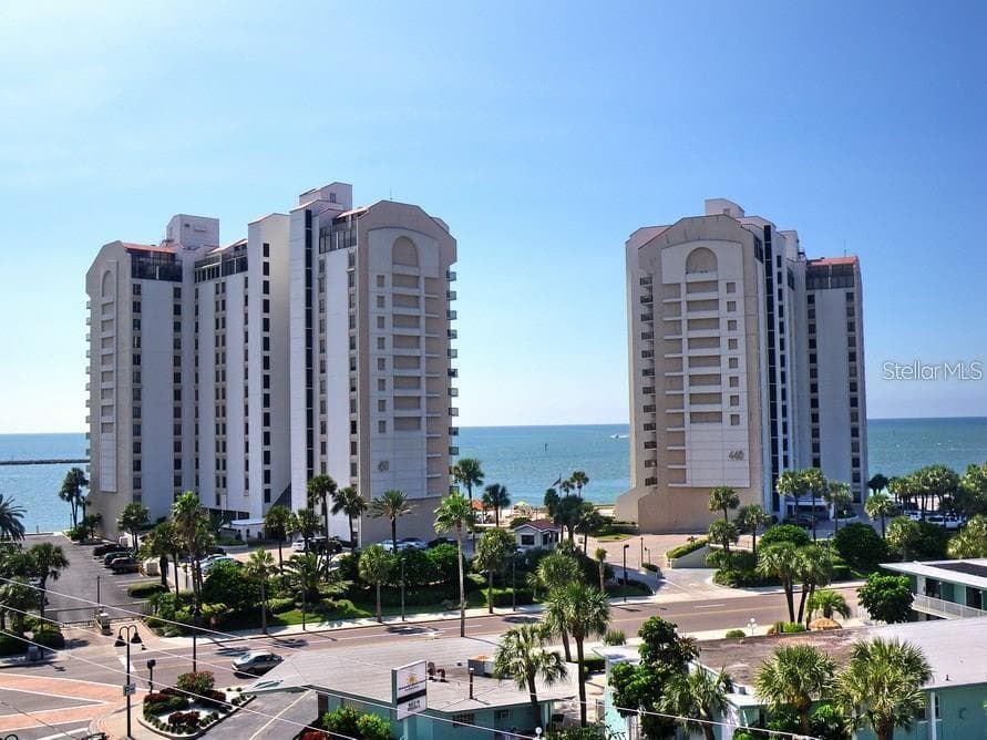 450 S GULFVIEW BOULEVARD UNIT 504 CLEARWATER BEACH, FL 33767