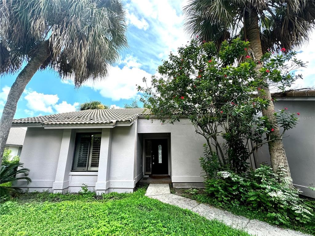 275 KERRY COURT ALTAMONTE SPRINGS, FL 32714
