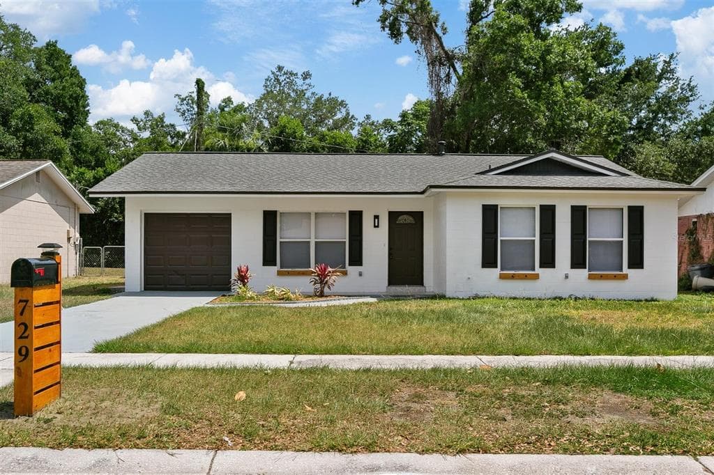 729 HOLLY TERRACE BRANDON, FL 33511