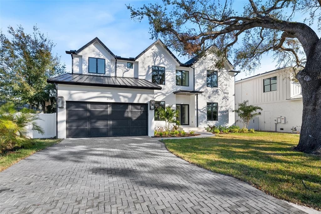 2106 S CORTEZ AVENUE TAMPA, FL 33629