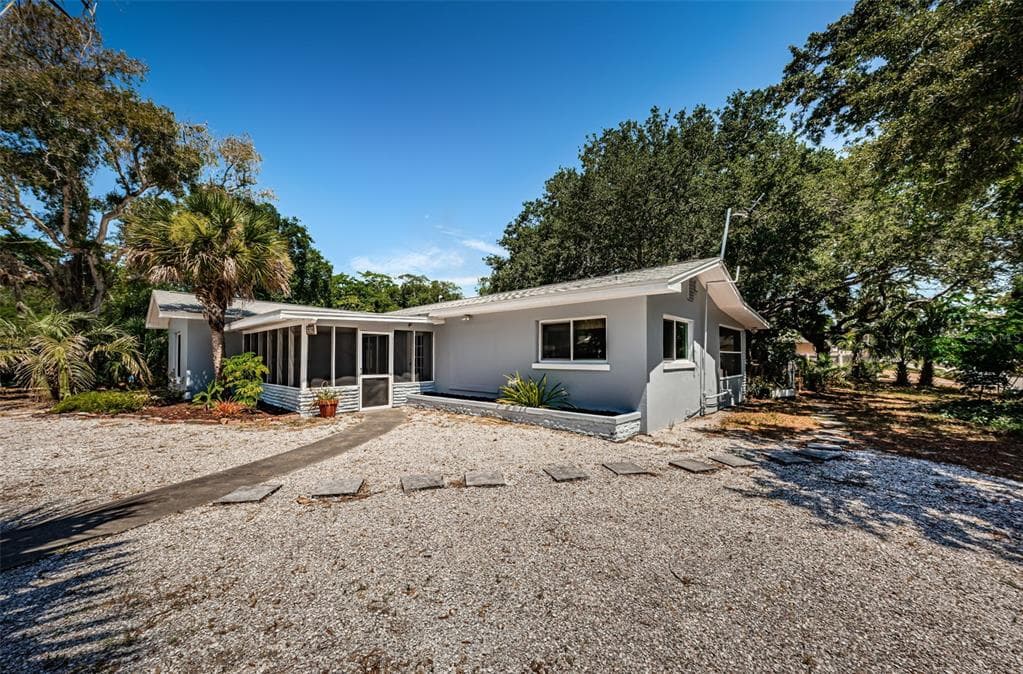 6301 11TH AVENUE S GULFPORT, FL 33707
