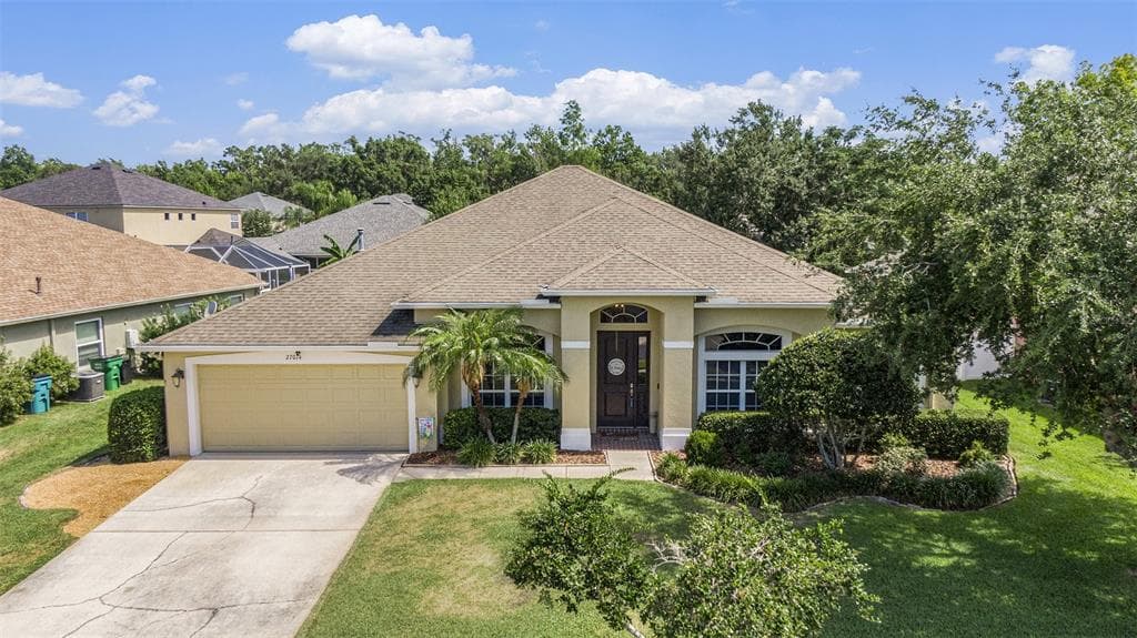 27014 FORDHAM DRIVE WESLEY CHAPEL, FL 33544