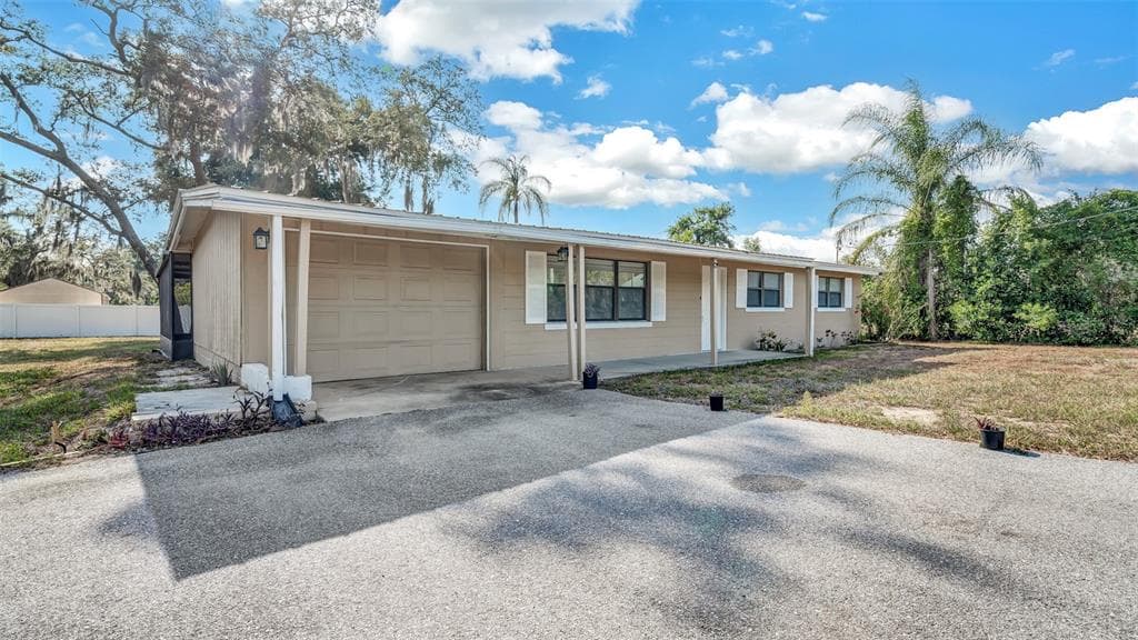 212 N OAKWOOD AVENUE BRANDON, FL 33510