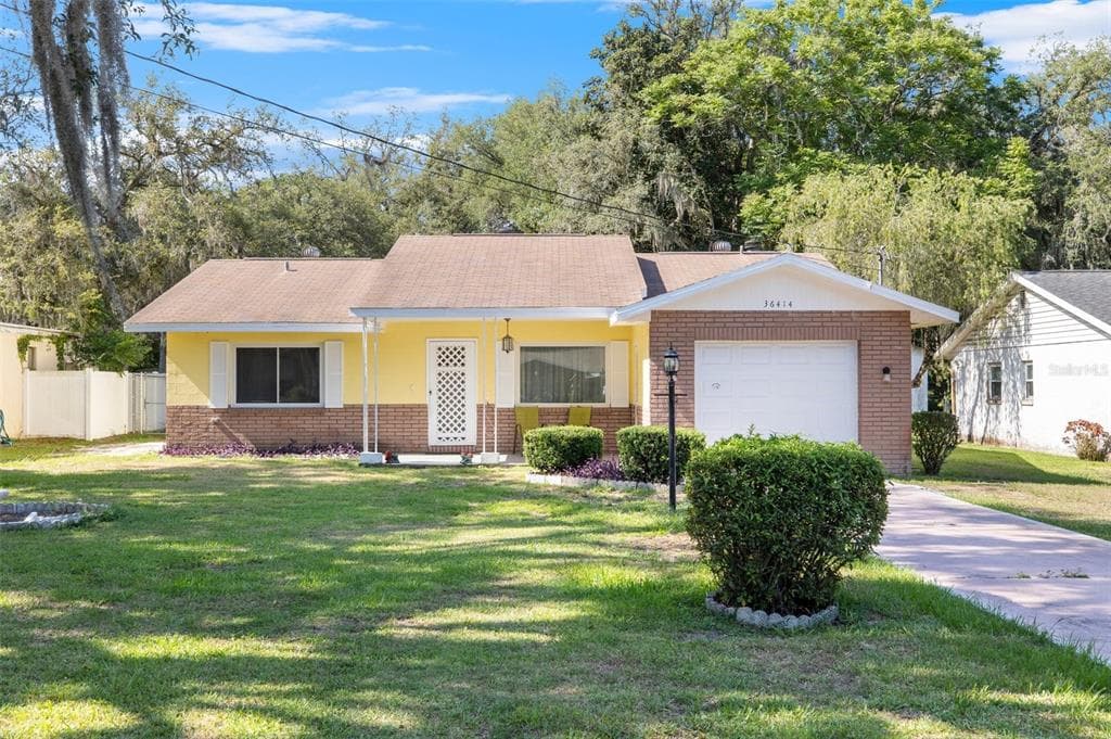 36414 IONNO COURT ZEPHYRHILLS, FL 33541