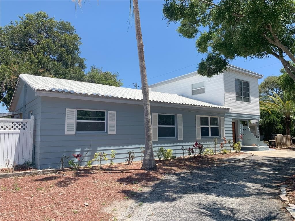 6375 19TH AVENUE N ST PETERSBURG, FL 33710