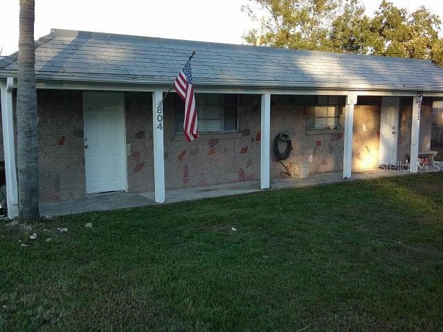 802 SAINT PETERSBURG DRIVE W OLDSMAR, FL 34677